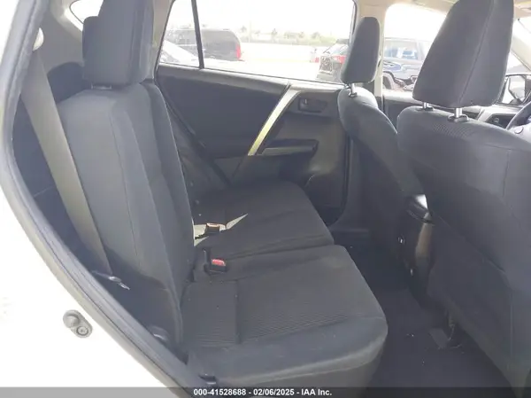 JTMZFREV8JJ732113 2018 TOYOTA RAV 4 - Image 8