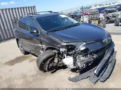 JTMZFREV8JJ753429 2018 TOYOTA RAV 4