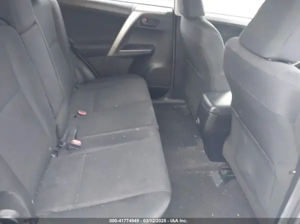 JTMZFREV9GD090539 2016 TOYOTA RAV 4 - Image 8