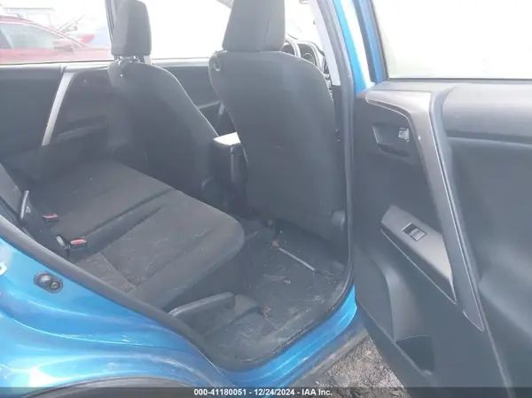 JTMZFREV9GJ075072 2016 TOYOTA RAV 4 - Image 8