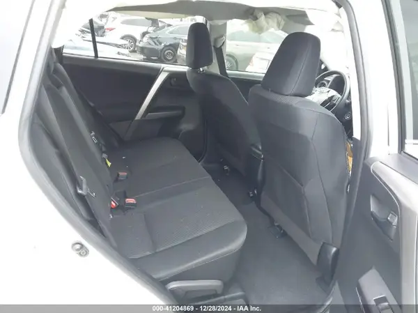 JTMZFREV9GJ092342 2016 TOYOTA RAV 4 - Image 8