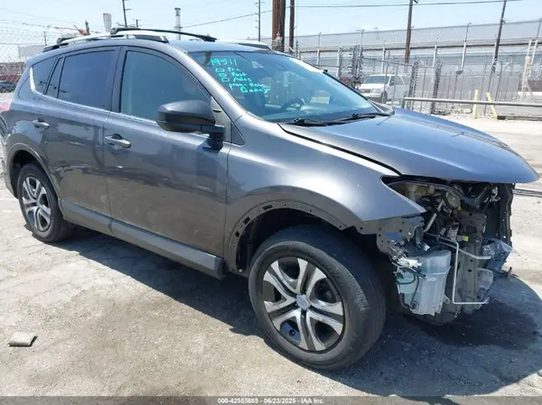 JTMZFREV9HJ103406 2017 TOYOTA RAV 4 - Image 1