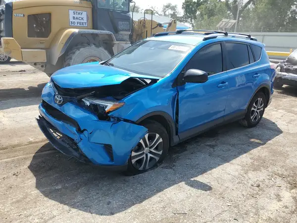 JTMZFREV9HJ115572 2017 TOYOTA RAV 4 - Image 1