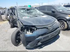 JTMZFREV9HJ121808 2017 TOYOTA RAV 4