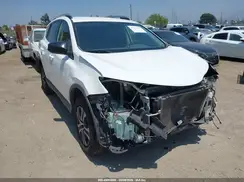 JTMZFREV9HJ711040 2017 TOYOTA RAV 4