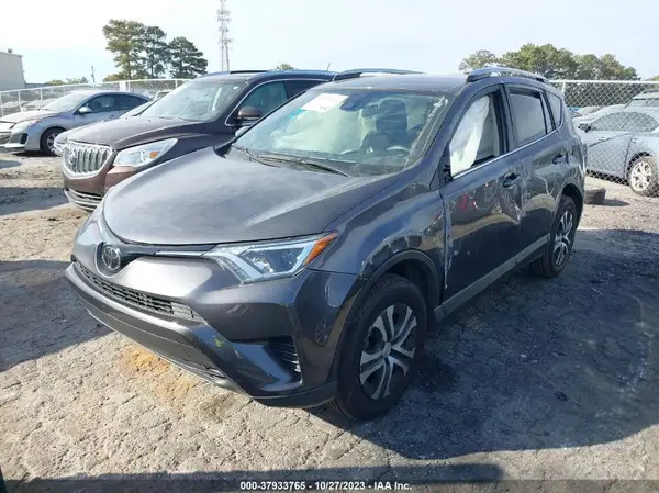 JTMZFREV9HJ719512 2017 TOYOTA RAV 4 - Image 2