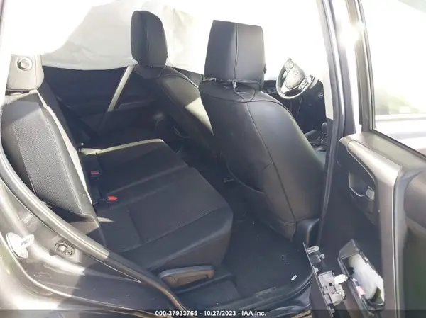 JTMZFREV9HJ719512 2017 TOYOTA RAV 4 - Image 8