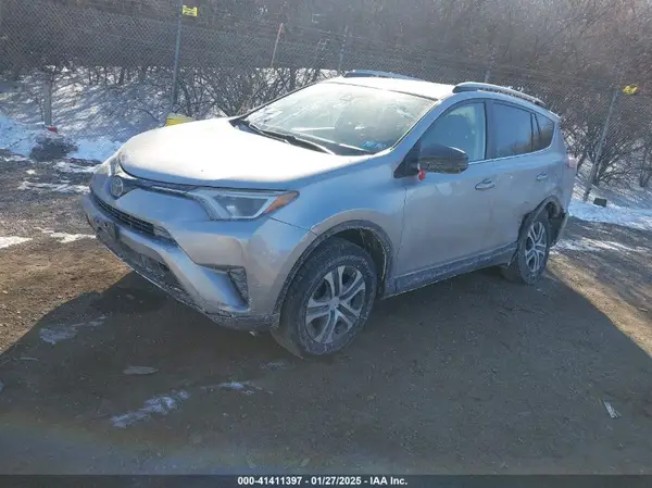 JTMZFREV9JD124180 2018 TOYOTA RAV 4 - Image 2