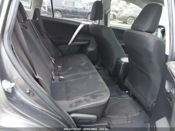 JTMZFREV9JJ170660 2018 TOYOTA RAV 4 - Image 8