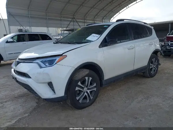 JTMZFREV9JJ181626 2018 TOYOTA RAV 4 - Image 2