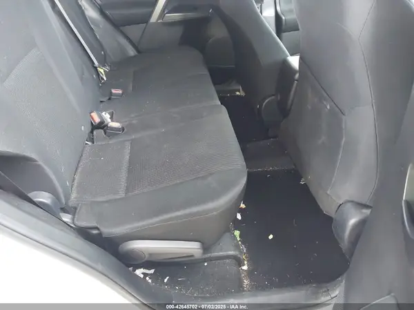 JTMZFREV9JJ181626 2018 TOYOTA RAV 4 - Image 8