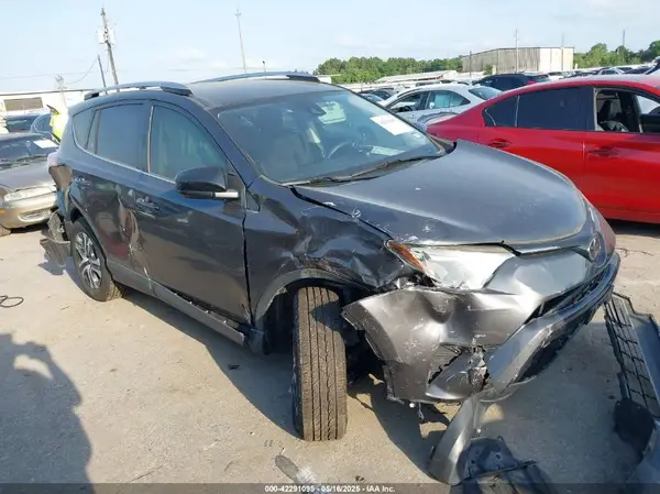 JTMZFREV9JJ203303 2018 TOYOTA RAV 4 - Image 1