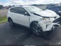 JTMZFREV9JJ207397 2018 TOYOTA RAV 4