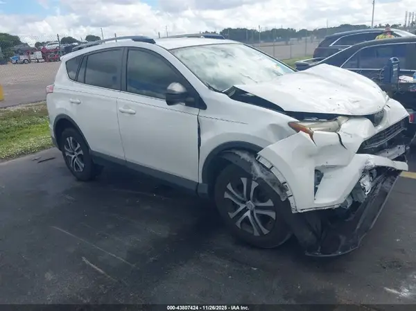 JTMZFREV9JJ207397 2018 TOYOTA RAV 4 - Image 1
