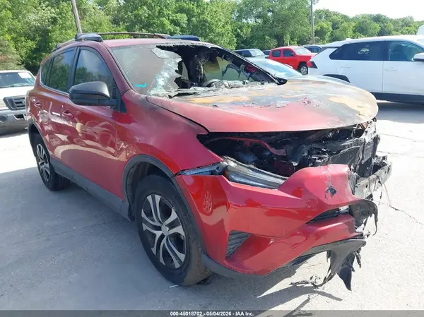 JTMZFREVXHJ107108 2017 TOYOTA RAV 4 - Image 1