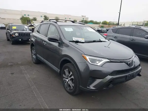 JTMZFREVXHJ107299 2017 TOYOTA RAV 4 - Image 1