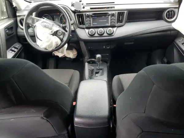 JTMZFREVXHJ114284 2017 TOYOTA RAV 4 - Image 8