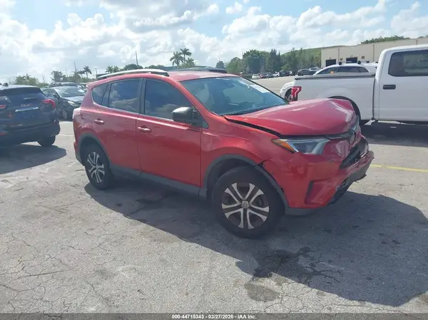JTMZFREVXHJ120327 2017 TOYOTA RAV 4 - Image 1