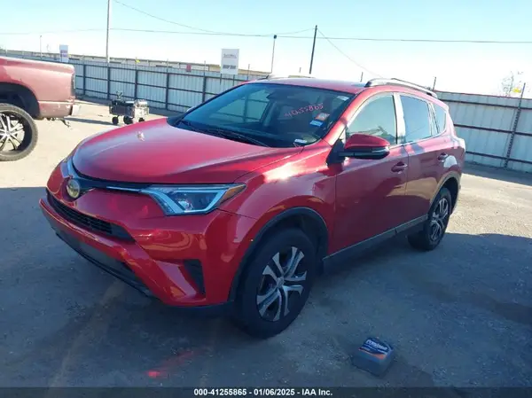 JTMZFREVXHJ133661 2017 TOYOTA RAV 4 - Image 2