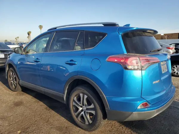 JTMZFREVXHJ137984 2017 TOYOTA RAV 4 - Image 2