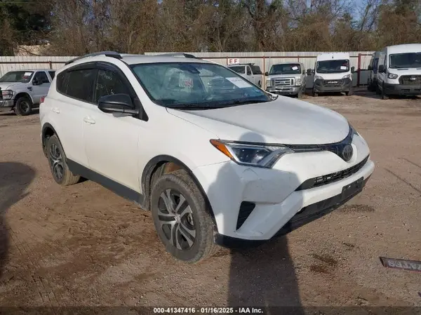 JTMZFREVXHJ706588 2017 TOYOTA RAV 4 - Image 1