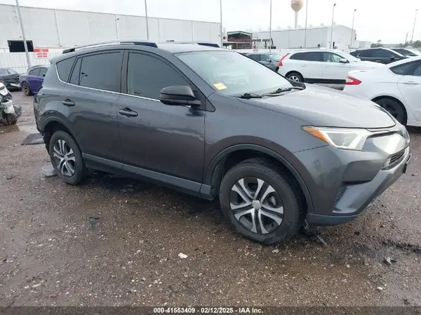 JTMZFREVXJJ155858 2018 TOYOTA RAV 4 - Image 1
