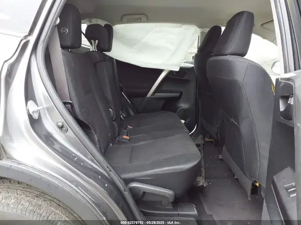 JTMZFREVXJJ169369 2018 TOYOTA RAV 4 - Image 8