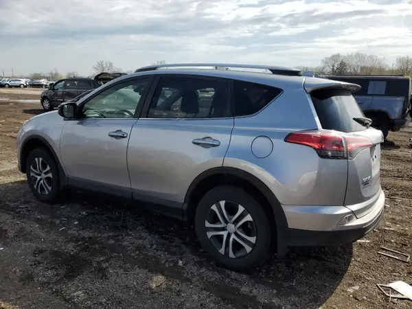 JTMZFREVXJJ192019 2018 TOYOTA RAV 4 - Image 2