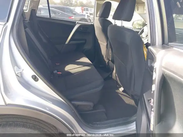JTMZFREVXJJ195518 2018 TOYOTA RAV 4 - Image 8