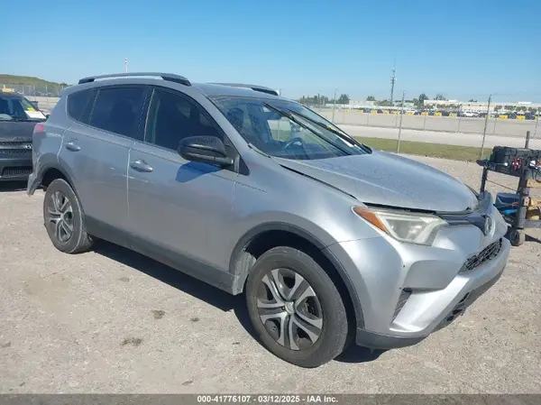 JTMZFREVXJJ196183 2018 TOYOTA RAV 4 - Image 1