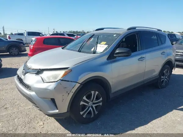 JTMZFREVXJJ196183 2018 TOYOTA RAV 4 - Image 2