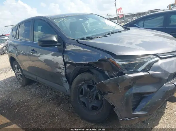 JTMZFREVXJJ729763 2018 TOYOTA RAV 4 - Image 1