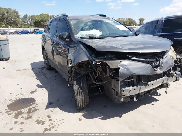 JTMZFREVXJJ739211 2018 TOYOTA RAV 4 - Image 1