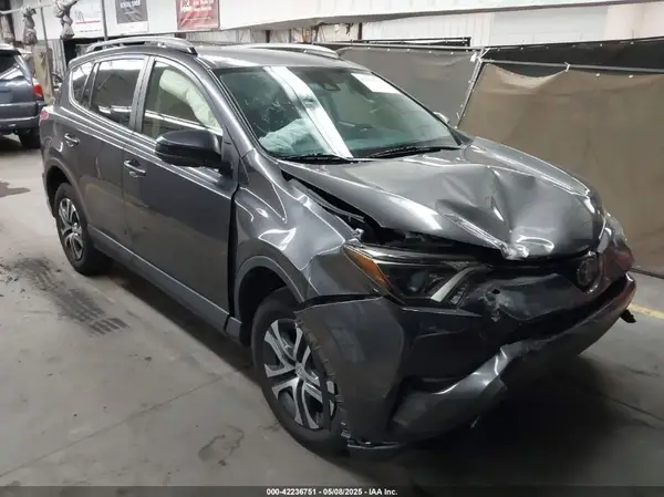 JTMZFREVXJJ750970 2018 TOYOTA RAV 4 - Image 1