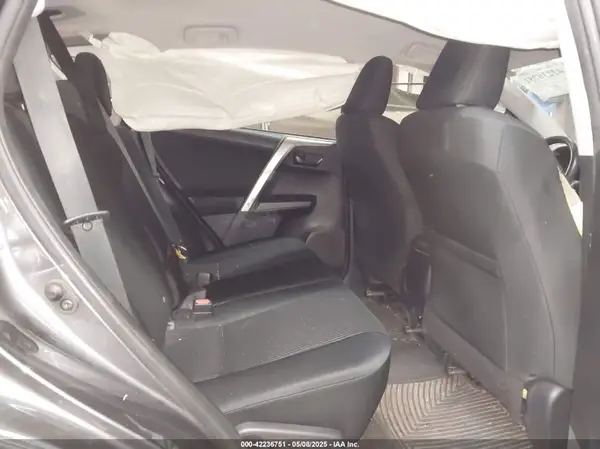 JTMZFREVXJJ750970 2018 TOYOTA RAV 4 - Image 8