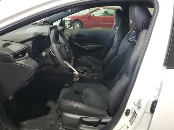 2025 TOYOTA COROLLA auction photo 7