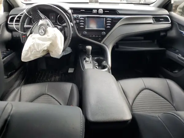 JTNB11HK0J3000612 2018 TOYOTA CAMRY - Image 8
