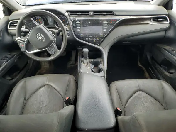 JTNB11HK0J3000755 2018 TOYOTA CAMRY - Image 8