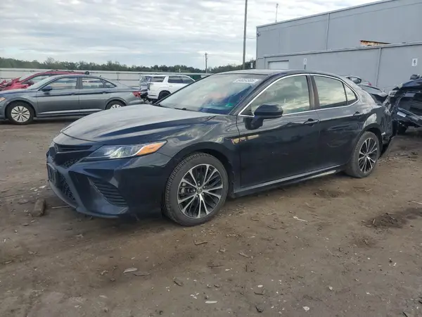 JTNB11HK0J3003753 2018 TOYOTA CAMRY - Image 1