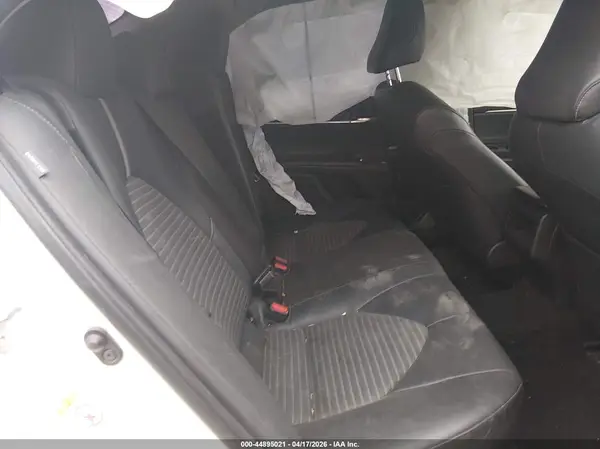 JTNB11HK0J3003798 2018 TOYOTA CAMRY - Image 8