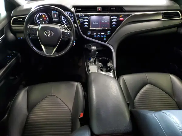 JTNB11HK0J3003834 2018 TOYOTA CAMRY - Image 8