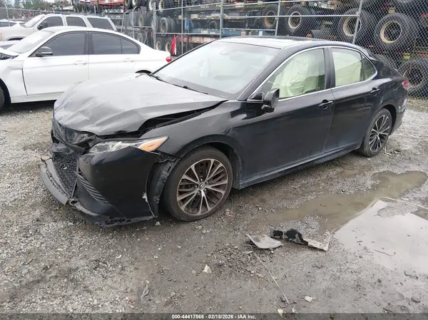 JTNB11HK0J3003848 2018 TOYOTA CAMRY - Image 2