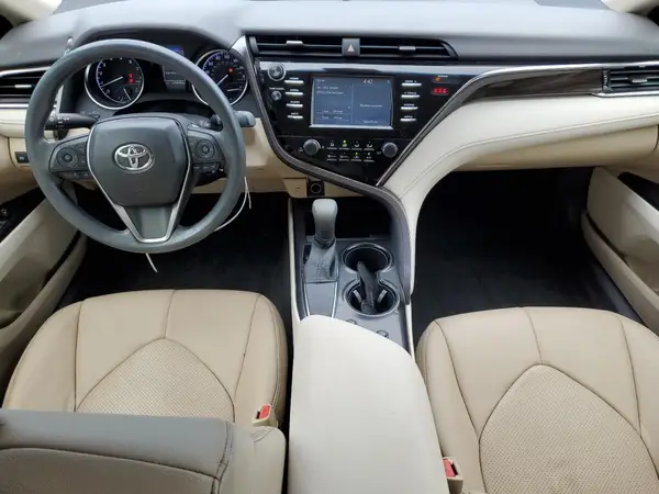 JTNB11HK0J3004093 2018 TOYOTA CAMRY - Image 8