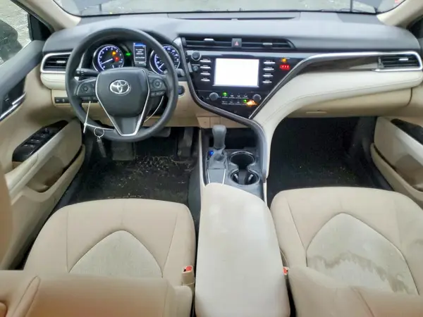 JTNB11HK0J3004319 2018 TOYOTA CAMRY - Image 8