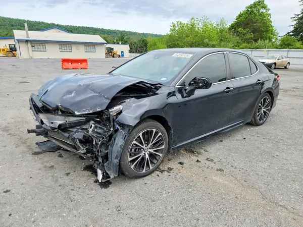 JTNB11HK0J3004384 2018 TOYOTA CAMRY - Image 1