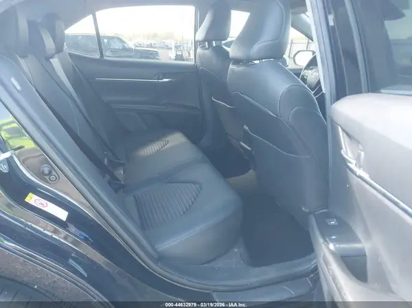 JTNB11HK0J3004501 2018 TOYOTA CAMRY - Image 8
