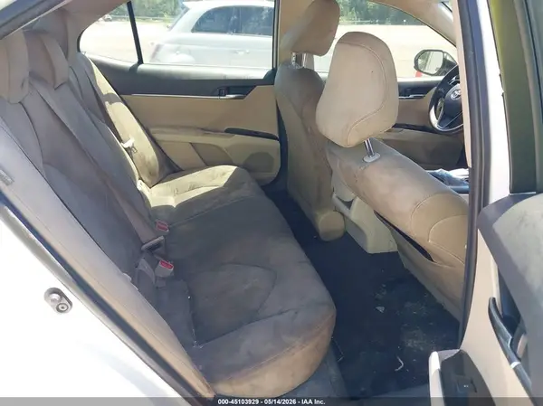 JTNB11HK0J3005017 2018 TOYOTA CAMRY - Image 8