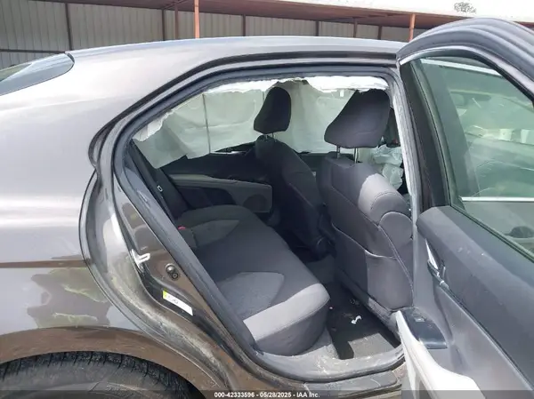 JTNB11HK0J3005616 2018 TOYOTA CAMRY - Image 8