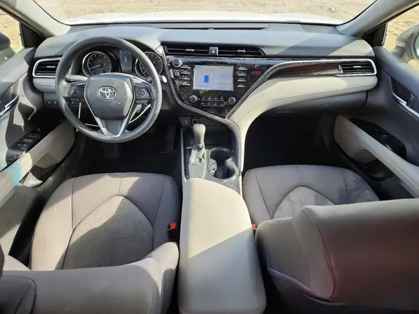 JTNB11HK0J3006085 2018 TOYOTA CAMRY - Image 8