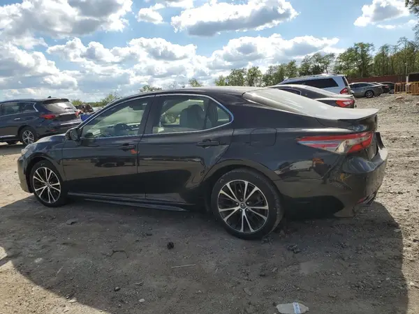 JTNB11HK0J3007656 2018 TOYOTA CAMRY - Image 2